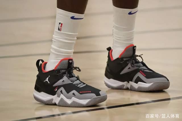 宏远引入新秀中锋，朱芳雨复出赛场，杜锋爱将遭遇挫折